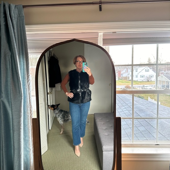 St John faux fur vest - Picture 3 of 7